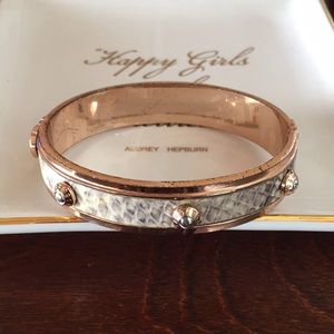 Henri Bendel bracelet